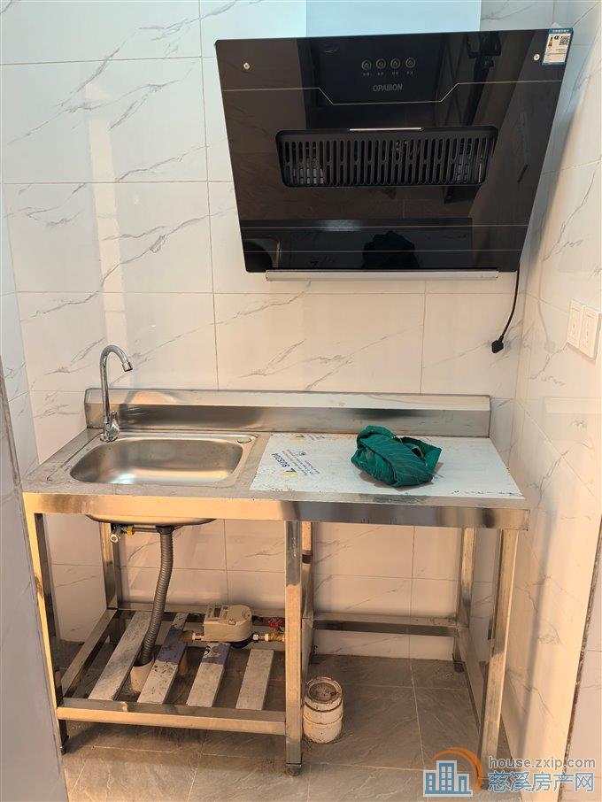 庵东镇人和街附近单身公寓出租750元/月