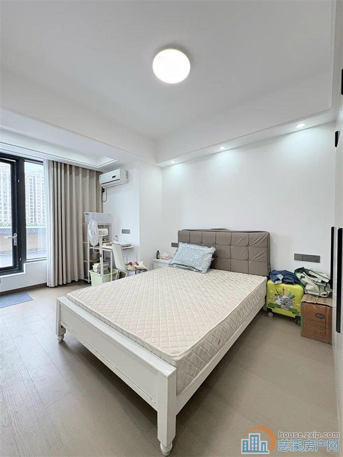 界牌新村142平精装175万精装送车位