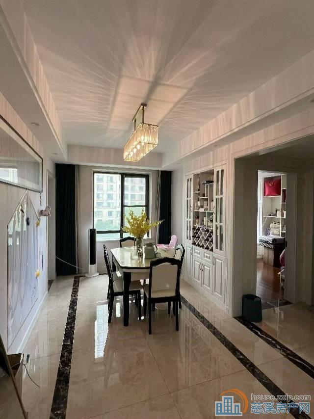 捡漏祥生祥园4楼142平简装159万