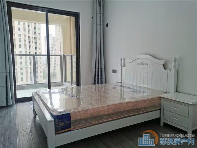 特价吾悦127平简装中间层满2年带车位