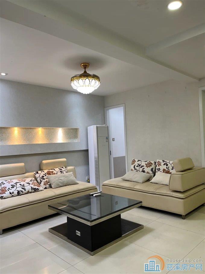 景观花苑106平128万精装带车位