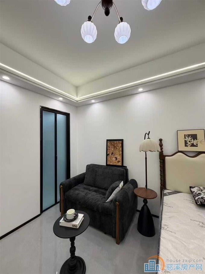 富丽湾全新豪华装修2500直接房源钥匙在