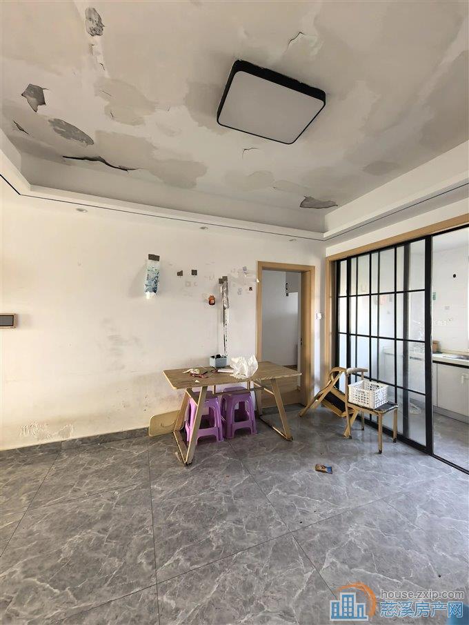 俯院江南北区126平145万LW位置