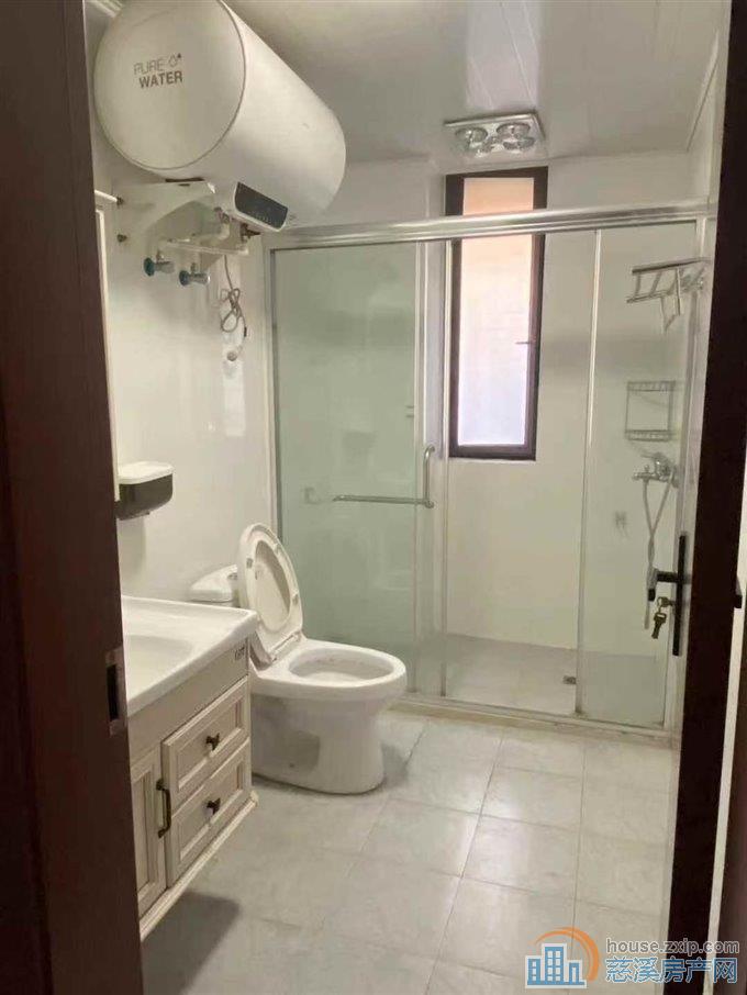 西苑新村65.24平2楼全新精装