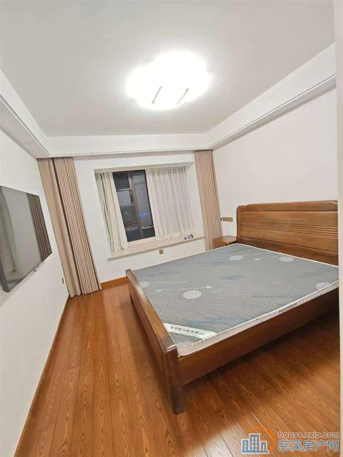 誉林府三室两厅两卫精装修直接房源钥匙在