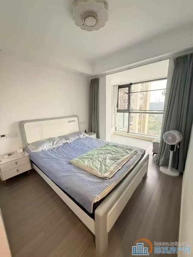 ​青樾府10多层131平精装158.8万