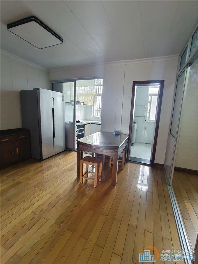 孙塘新村 精装三室 77平方 88万