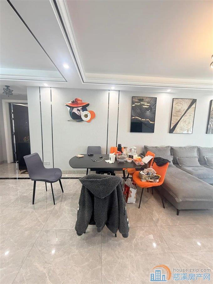 保利君悦湾131平145万精装满五唯一