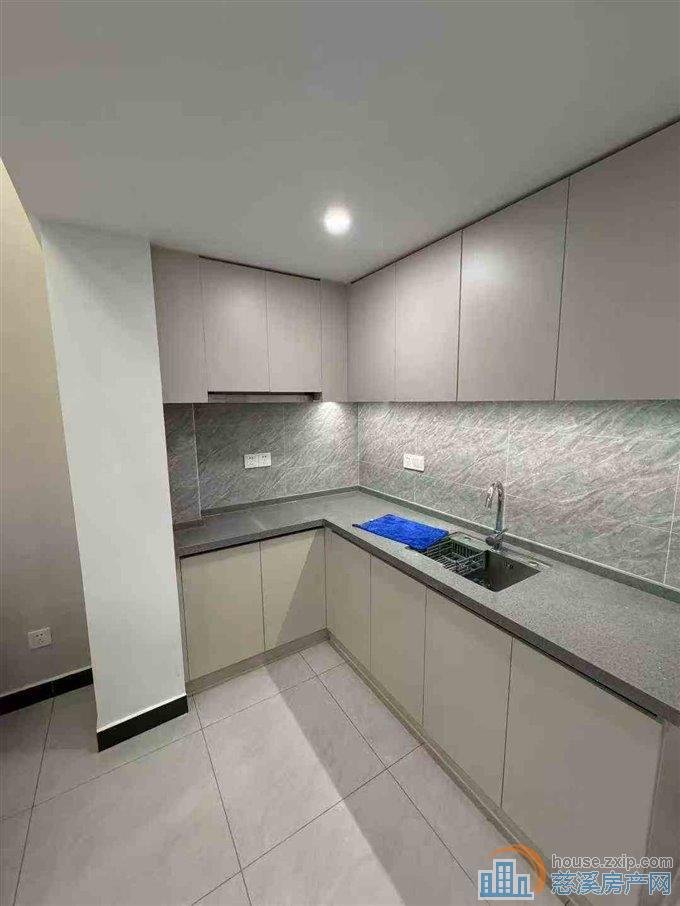 广宇大厦朝南复式2室1厅