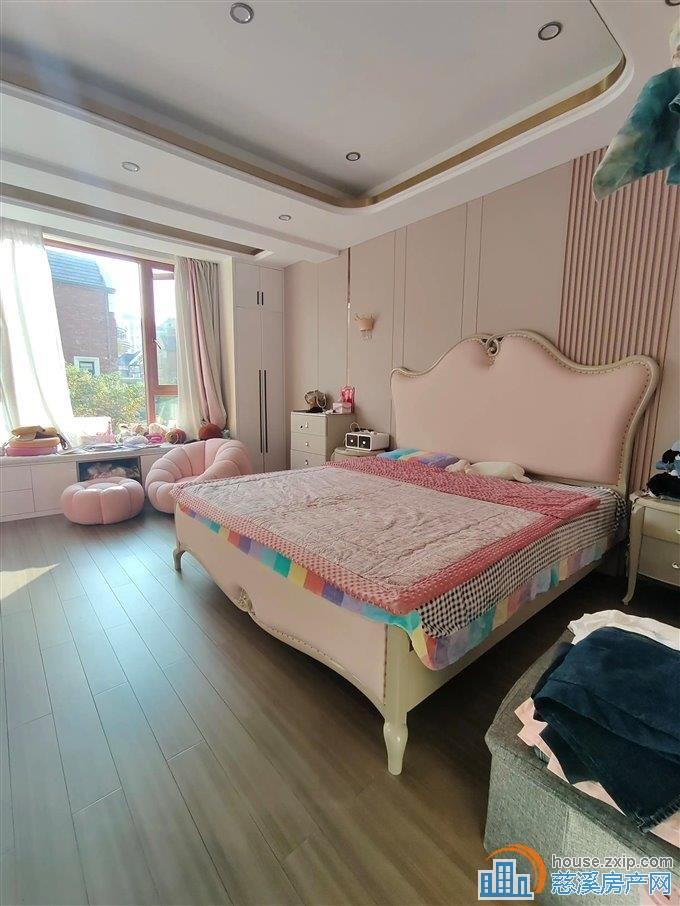 保集府联排别墅 豪装100多万 拎包入住