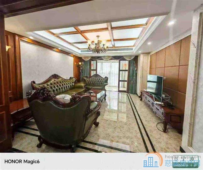 白金湾135平朝南三间南北通精装