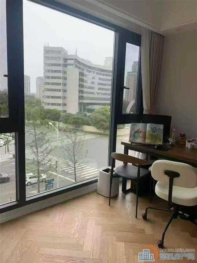 青樾府131平方全新现代极简风精装