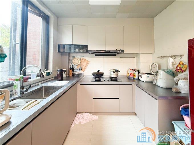 枫华富地134平精装好房品质小区仅155