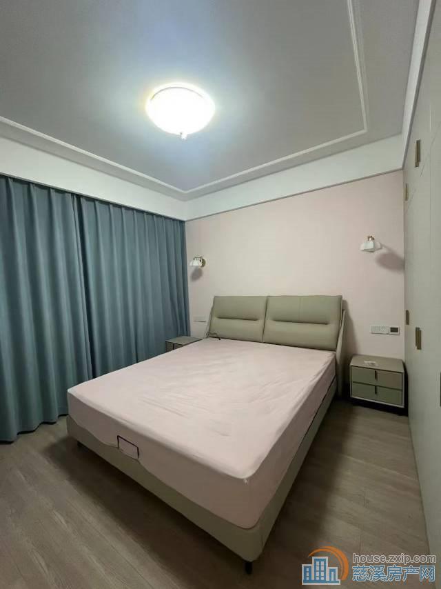 华鸿大发誉林府洋房112平精装228万