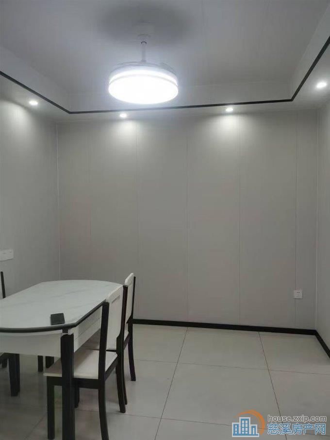 慈溪山庄3楼面积49平精装59.8万