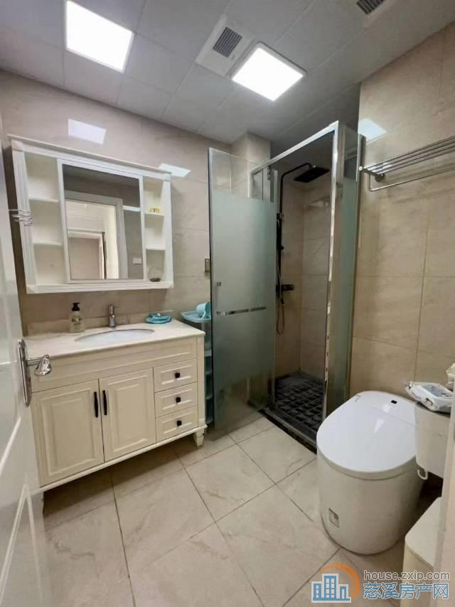 阳光城一期101平好楼层精装带人防车位