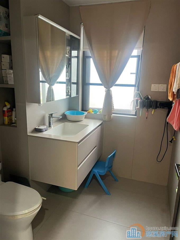 余姚阳光城裴丽湾精装