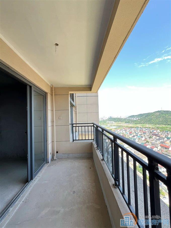 急卖余姚恒大河悦府 136平75.6万