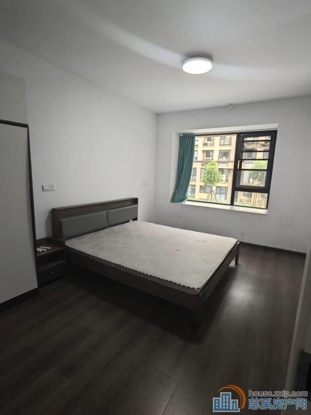 誉林府96平方3室低楼层简装169万