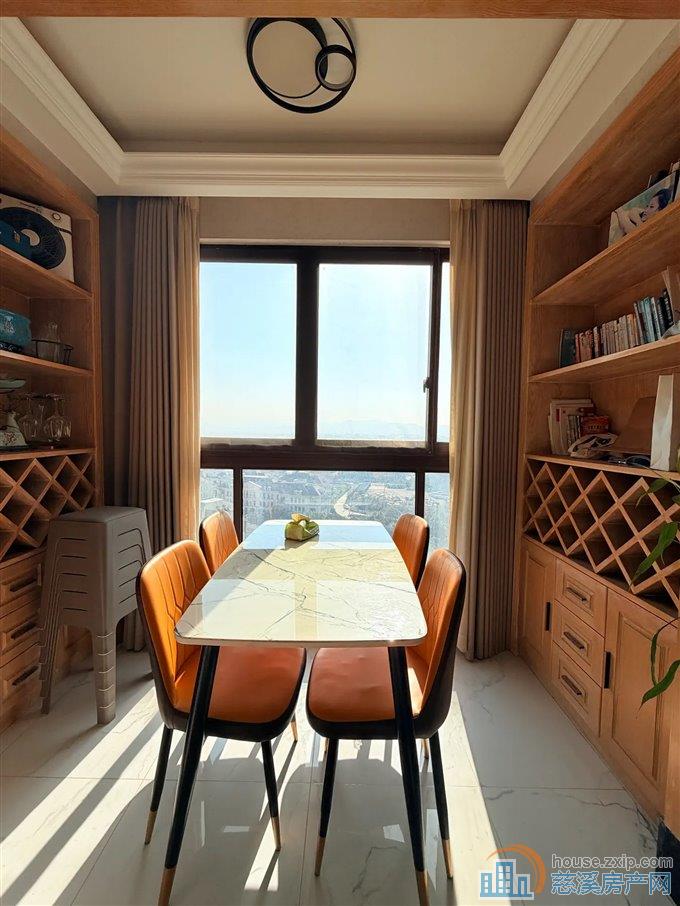 峙山庄园 87平79万精装拎包入住