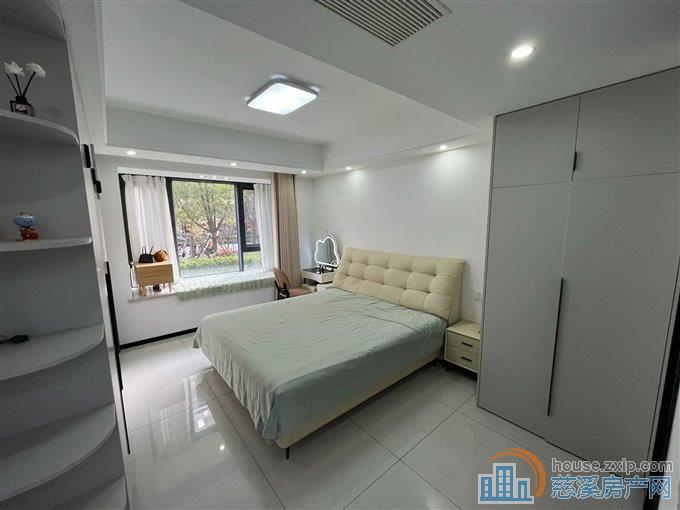 天安盛世臻境 精装 带车位