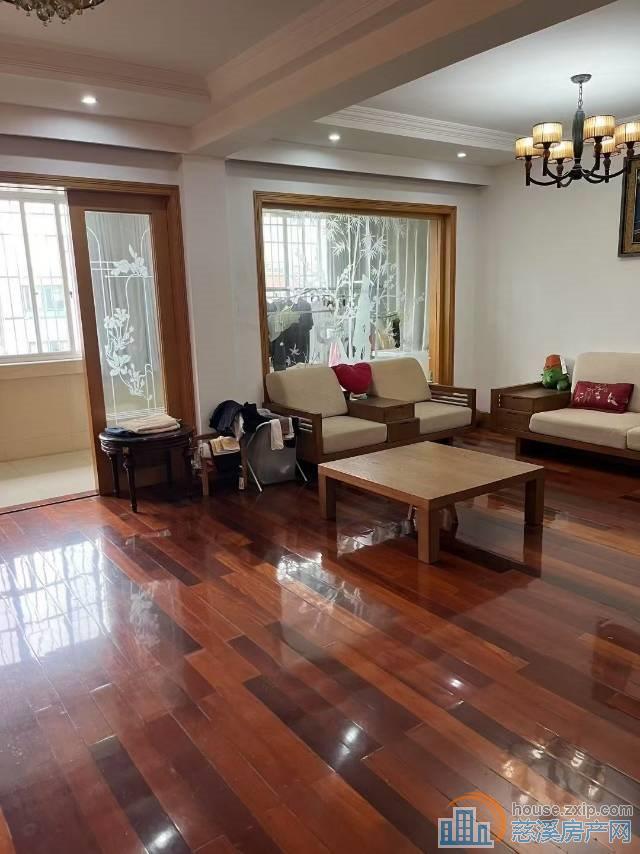 孙塘新村187.5平老精装五室166万