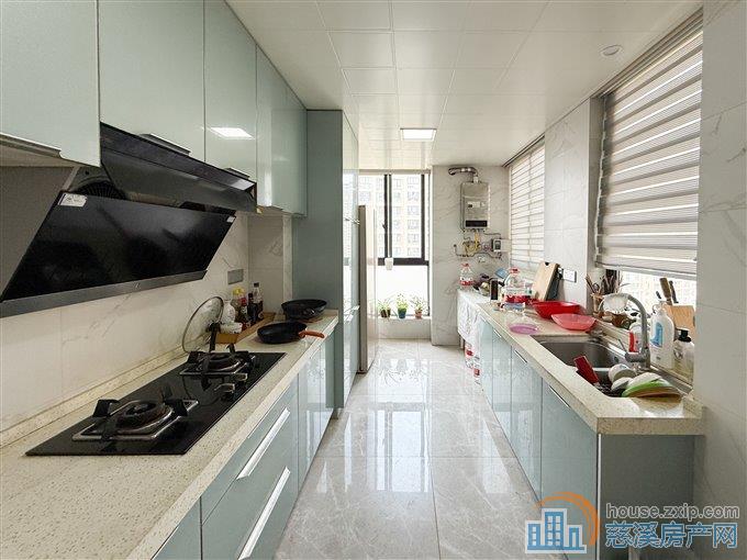 祥生祥园142平179.8万LW位置