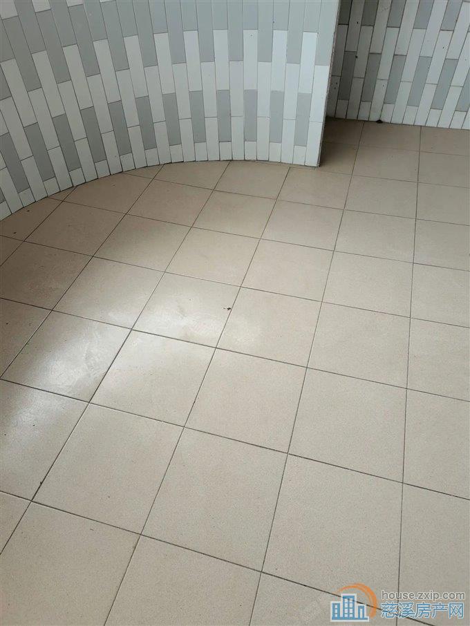 稀缺 茜苑新村三楼精装 位置好