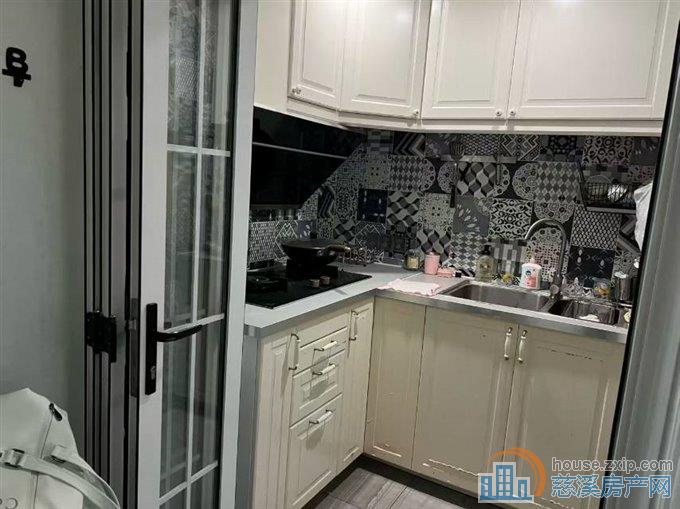 泰悦公寓52平120万无读书