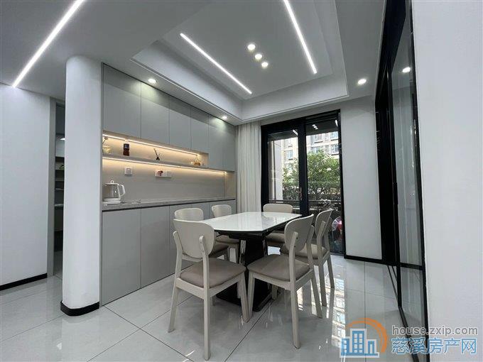 天安盛世臻境 精装 带车位