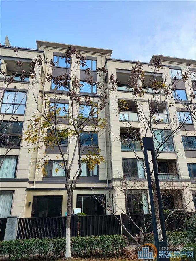 檀悦府中叠220万