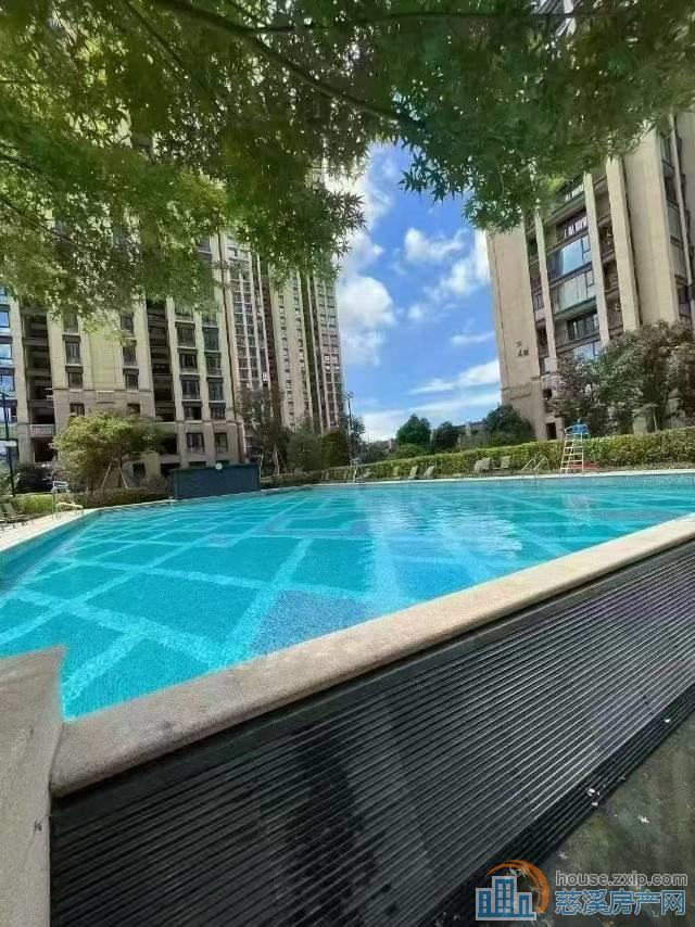 江滨江景苑102平20楼满2年123万