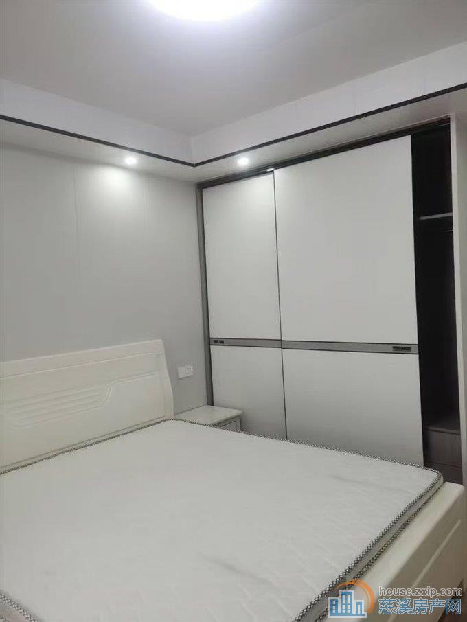 慈溪山庄3楼面积49平方精装59.8万