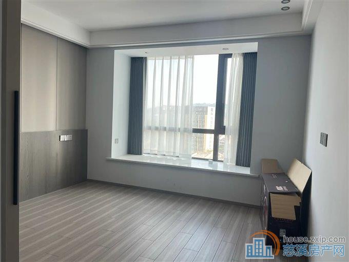 复地二期127平160万全新精装修