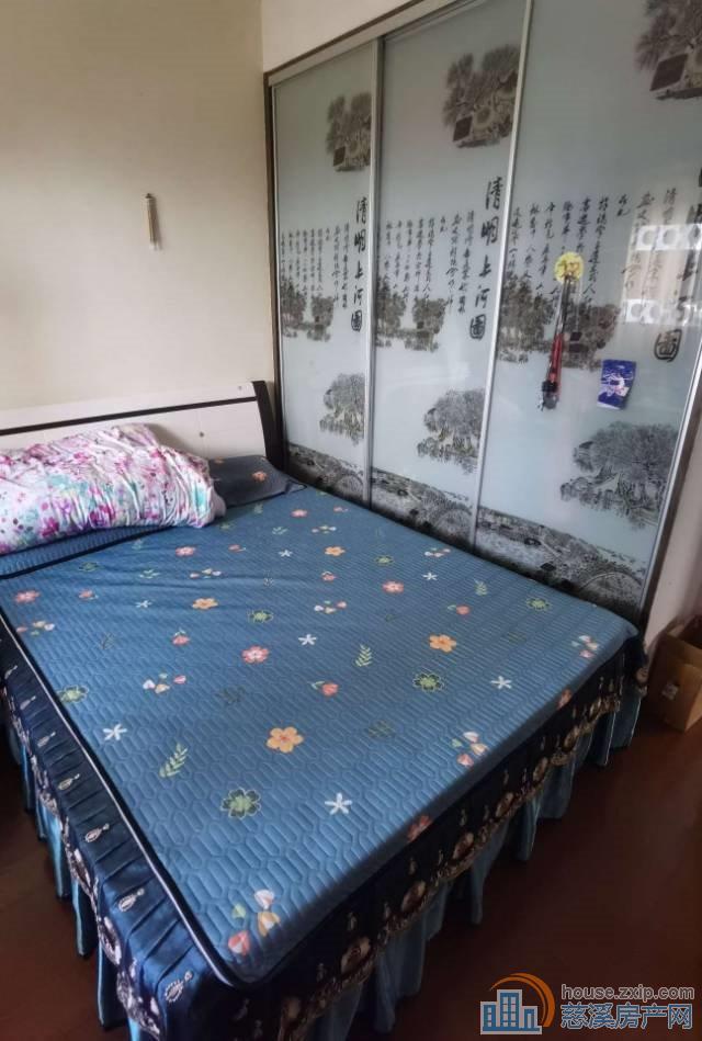 东方明珠恒温楼中间层163.5平180万