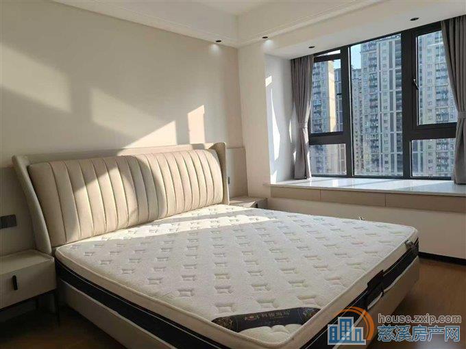 江樾潮启三室二卫首次出租全新精装带车位