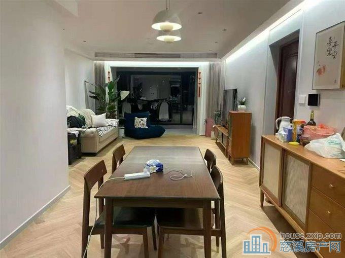 吾悦华府140平楼层佳东边套豪装220万