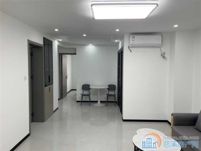 双和家苑90拎包入住2600