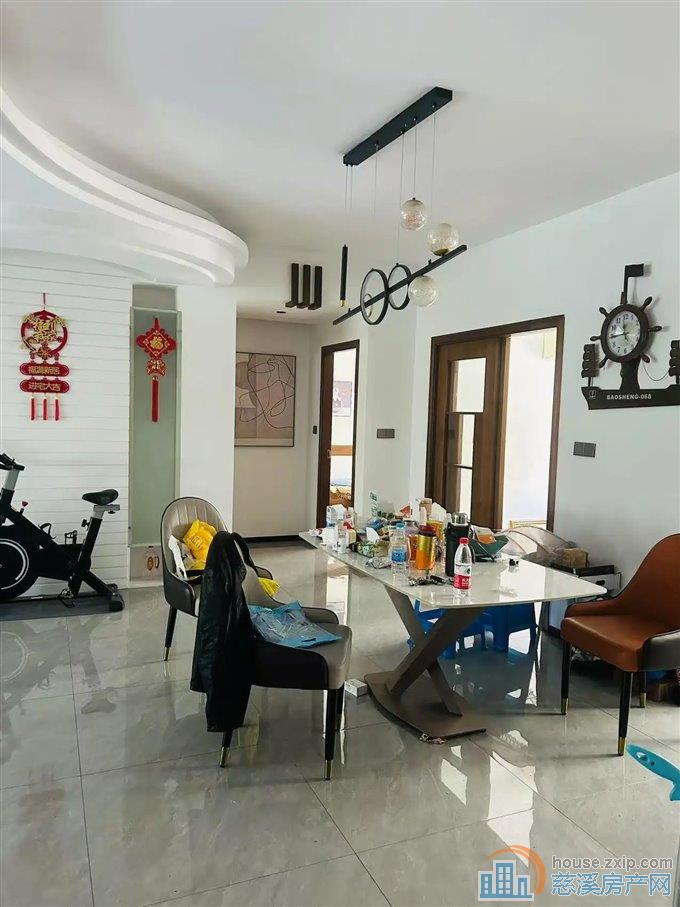 清泰公寓南区 精装 ZUI佳楼层 大阳台