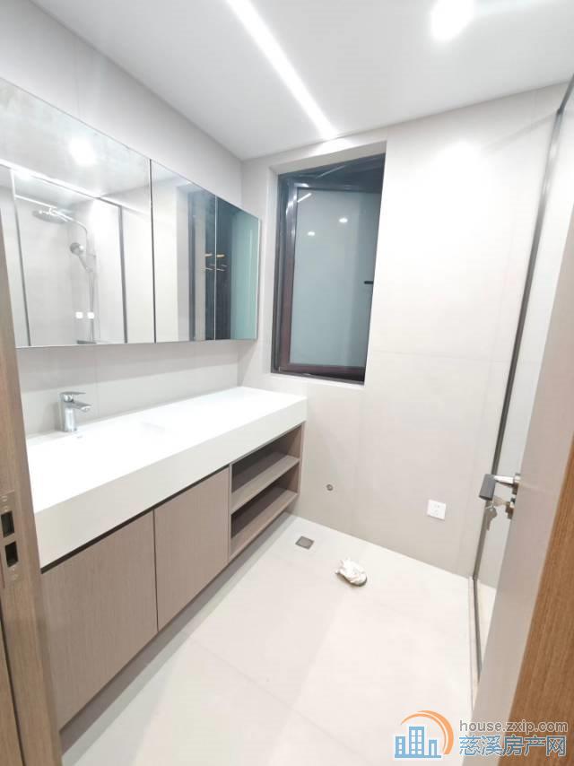 中海湖心半岛全新豪华装修3室直接钥匙在