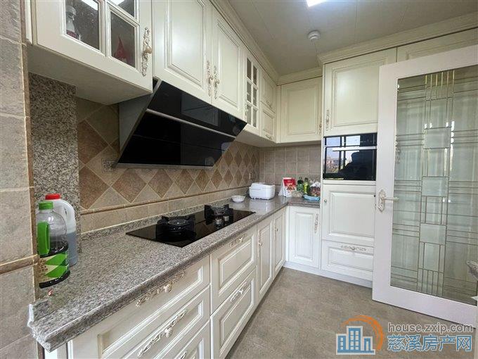 复地一期166平238万豪装送车位