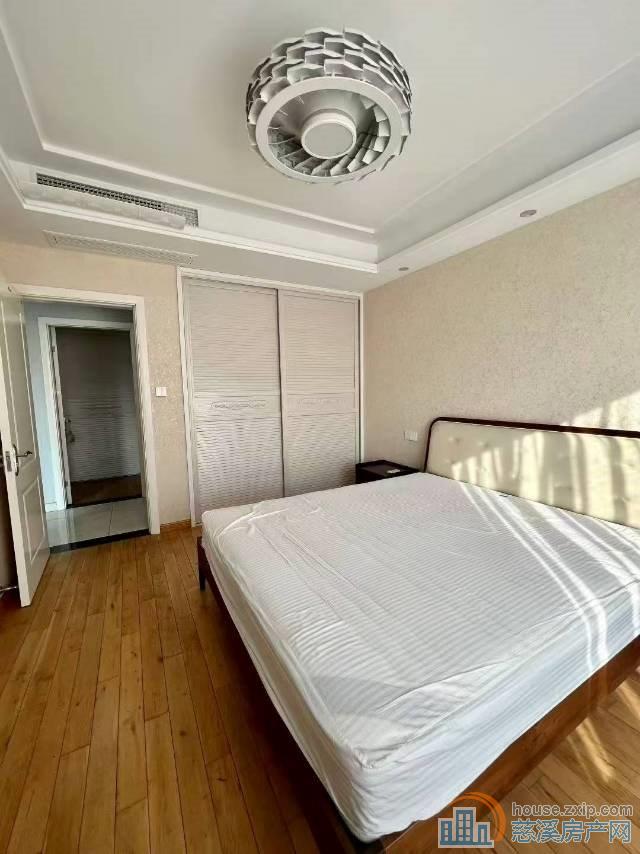 阳光城一期101平好楼层精装带人防车位