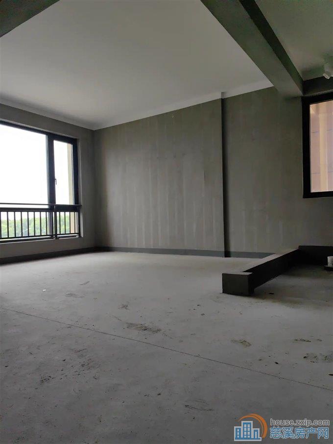 江滨之城     送双车位  满2年亏卖