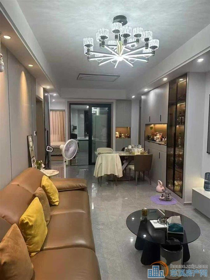 逍林天安自住精装