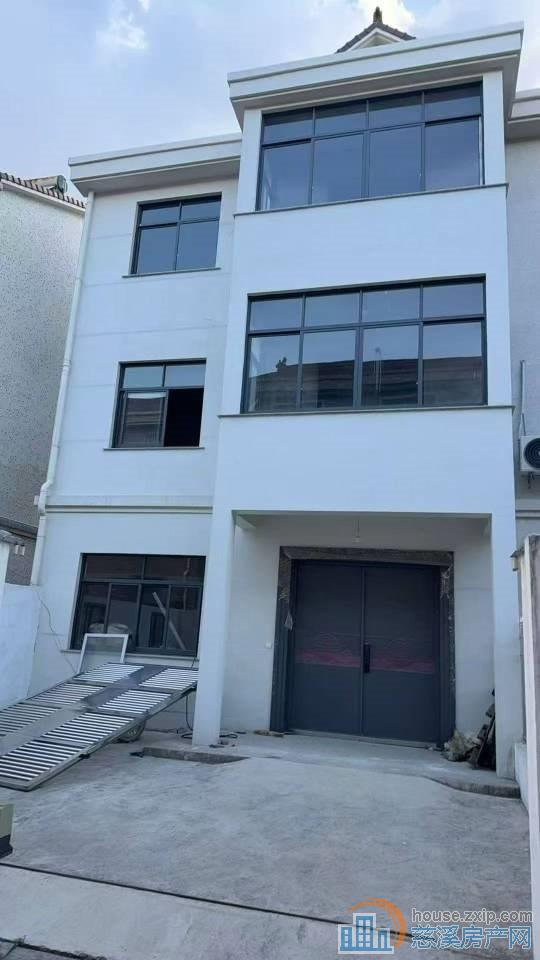 横河私房2间3楼298平毛坯210万国有