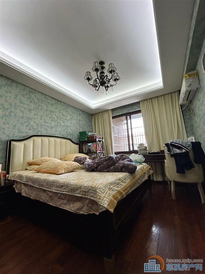 急卖 孙塘新村 新精装151平方122万