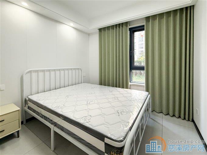 天安盛世臻境 精装仅一年112平方带车位