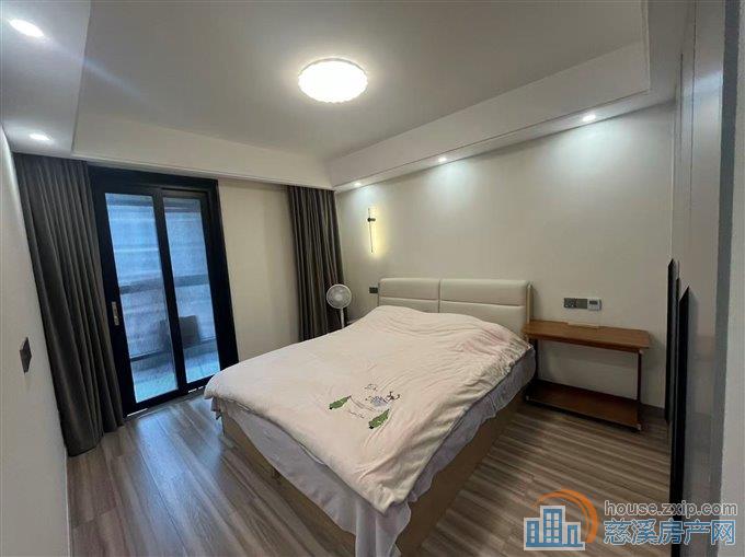 天铂佳苑豪装洋房124平方152万直接