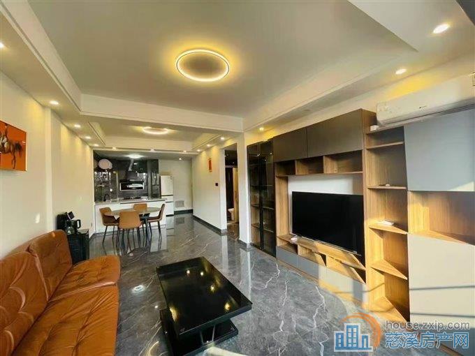 新潮塘北苑 两室 自住装修 2600/月