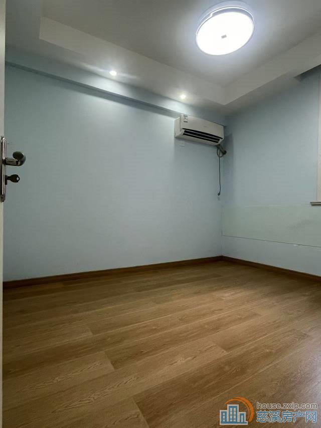 孙塘新村装修2年直接实验XQ没占用